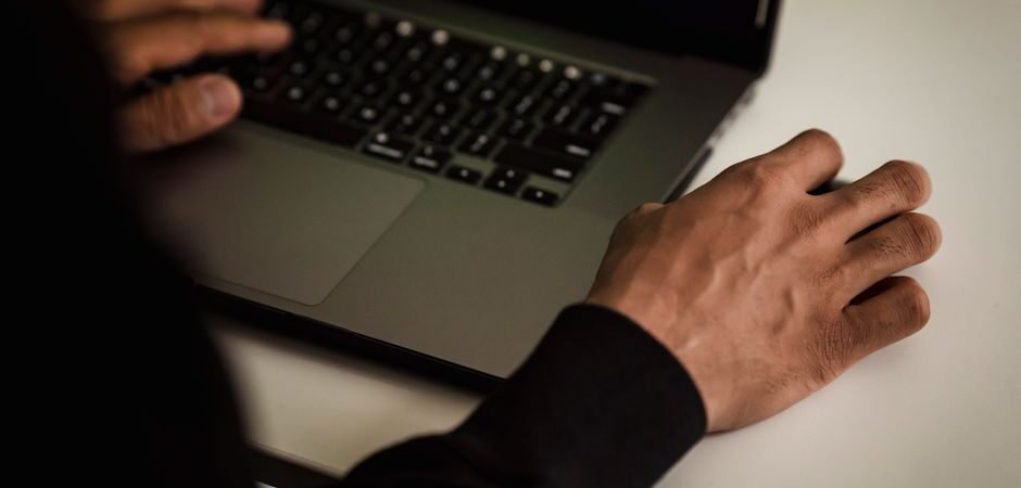 Write factual, informative and original articles about AI tools, software and technology news